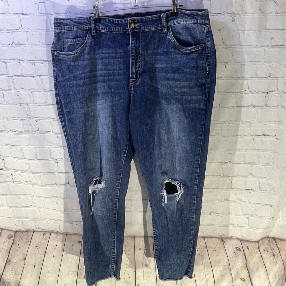 Dollhouse distressed jeans raw hem 22